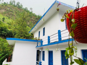 La Riviere Waterfront A Traditional Stay